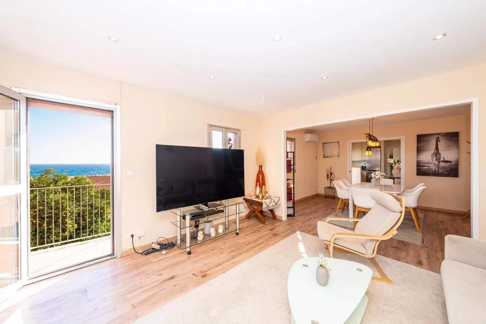 CAP D'AIL | 3/4 PIECES | 80m2 | 500m2 JARDIN PRIVATIF | VUE MER PANORAMIQUE MER