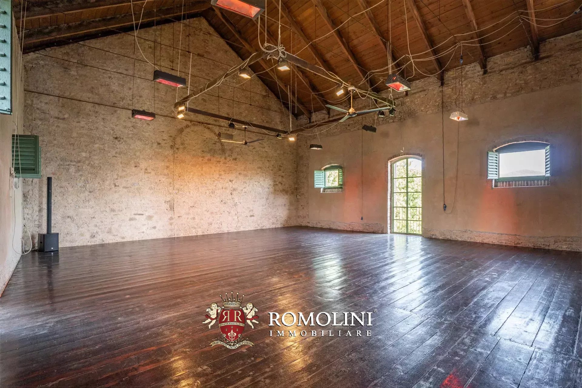 10 Bedroom Villa/Townhouse's Image 79