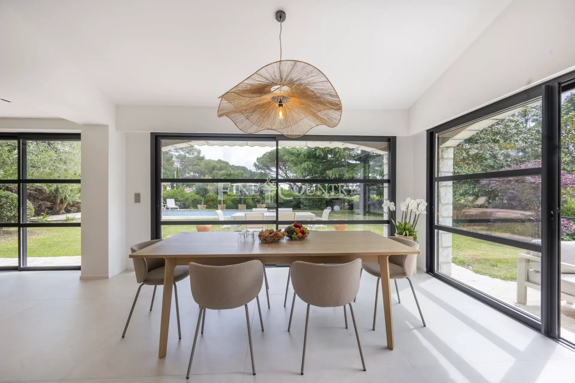 Photo of Villa for sale in Mougins private domain