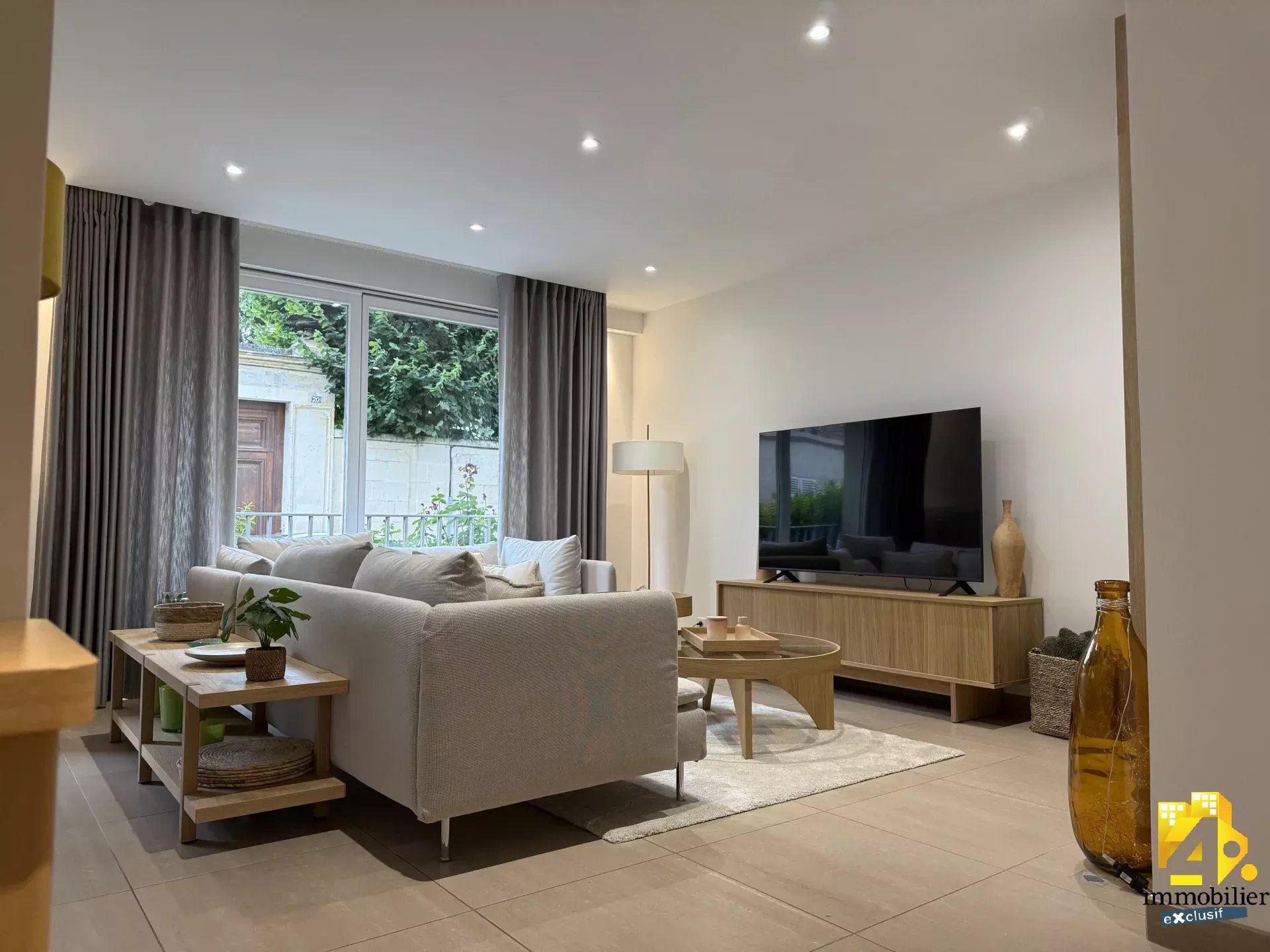 Agence immobilière de 