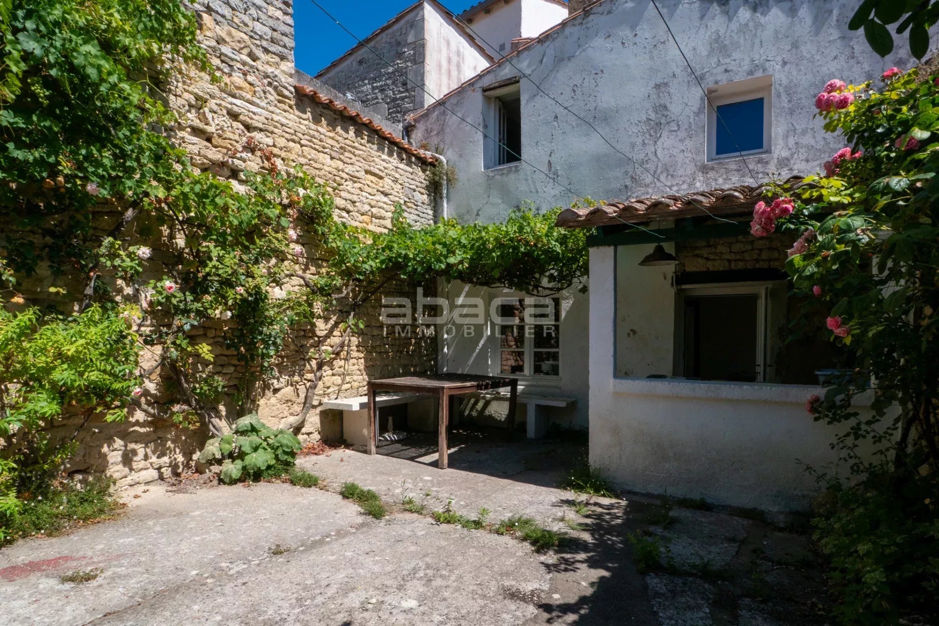 Agence immobilière de 