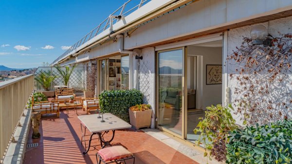 Beautiful High-End Apartment Scandinavian Style Cannes — photo 3