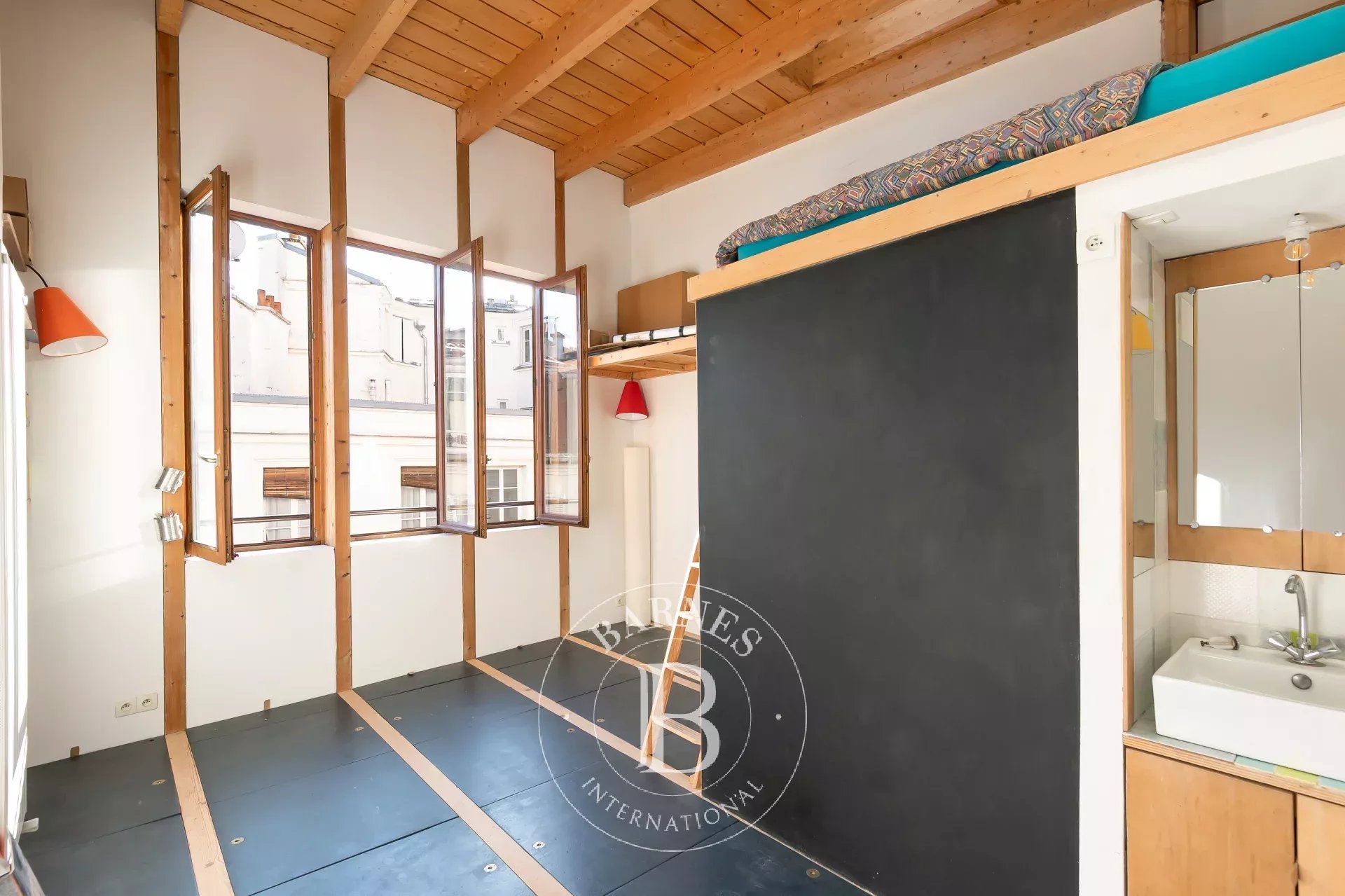 Daire Paris 18ème - picture 14