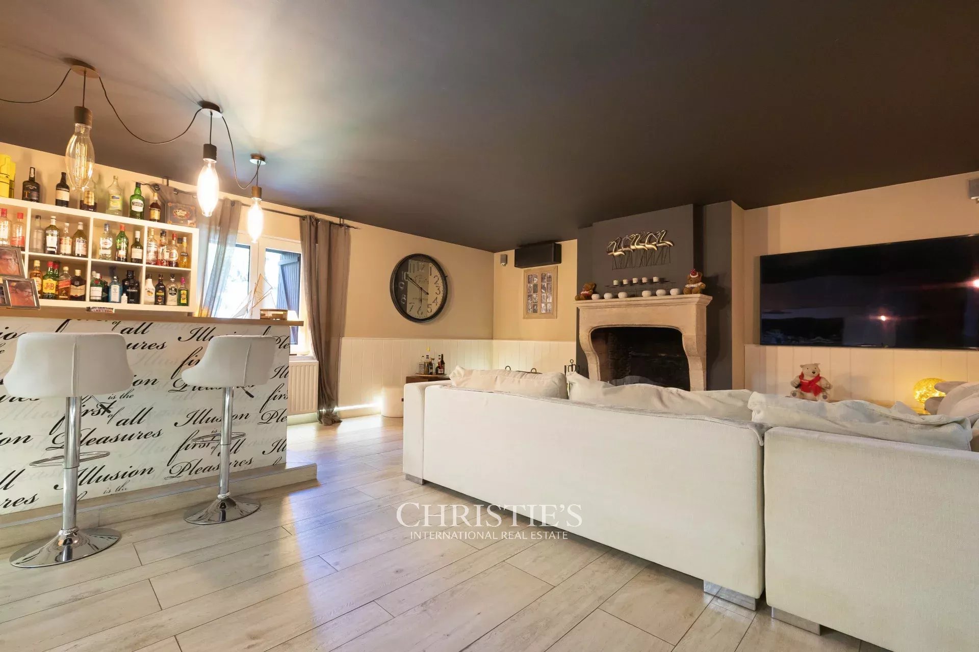 Bois du Hautmont – Gerenoveerde villa met 100 m² kantoor/afzonderlijk appartement