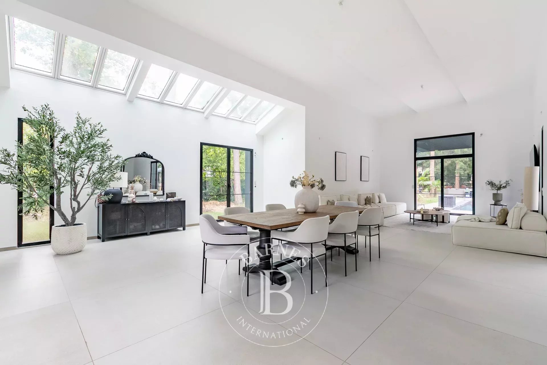 Villa Lamorlaye  -  ref 86194663 (picture 2)