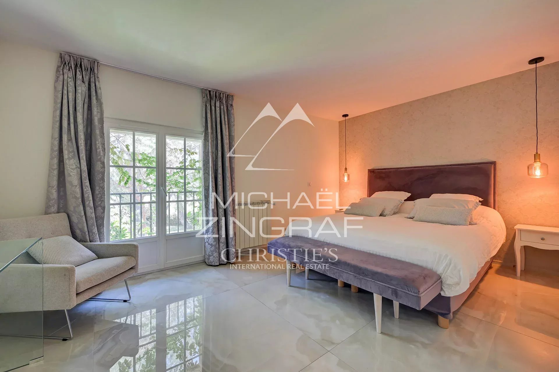 4 Bedroom Villa/Townhouse's Image 7