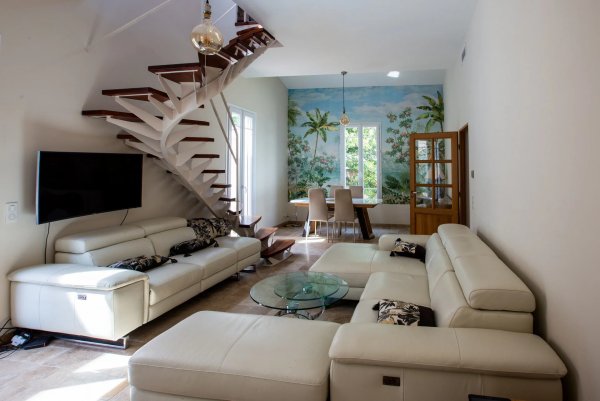 Villa located on the edge of the Cap d'Antibes — photo 6