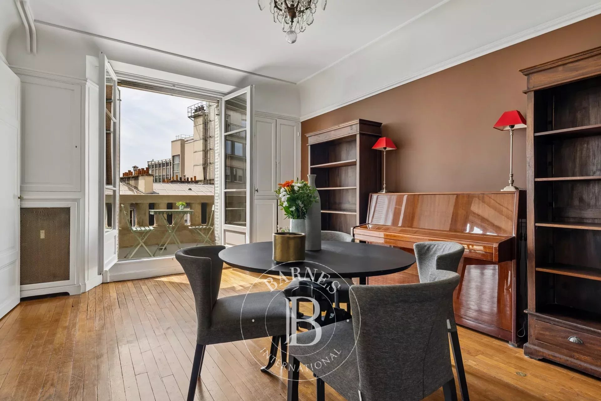 Paris  - Apartment 3 Bedrooms - picture 8