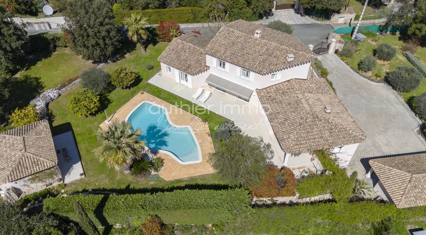 Agence immobilière de 