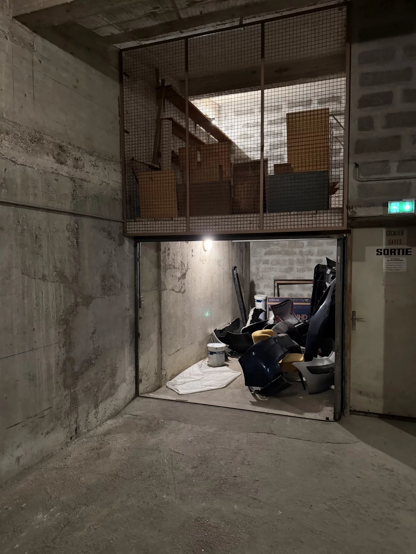 BEAUSOLEIL | GARAGE FERMÉ SECURISE