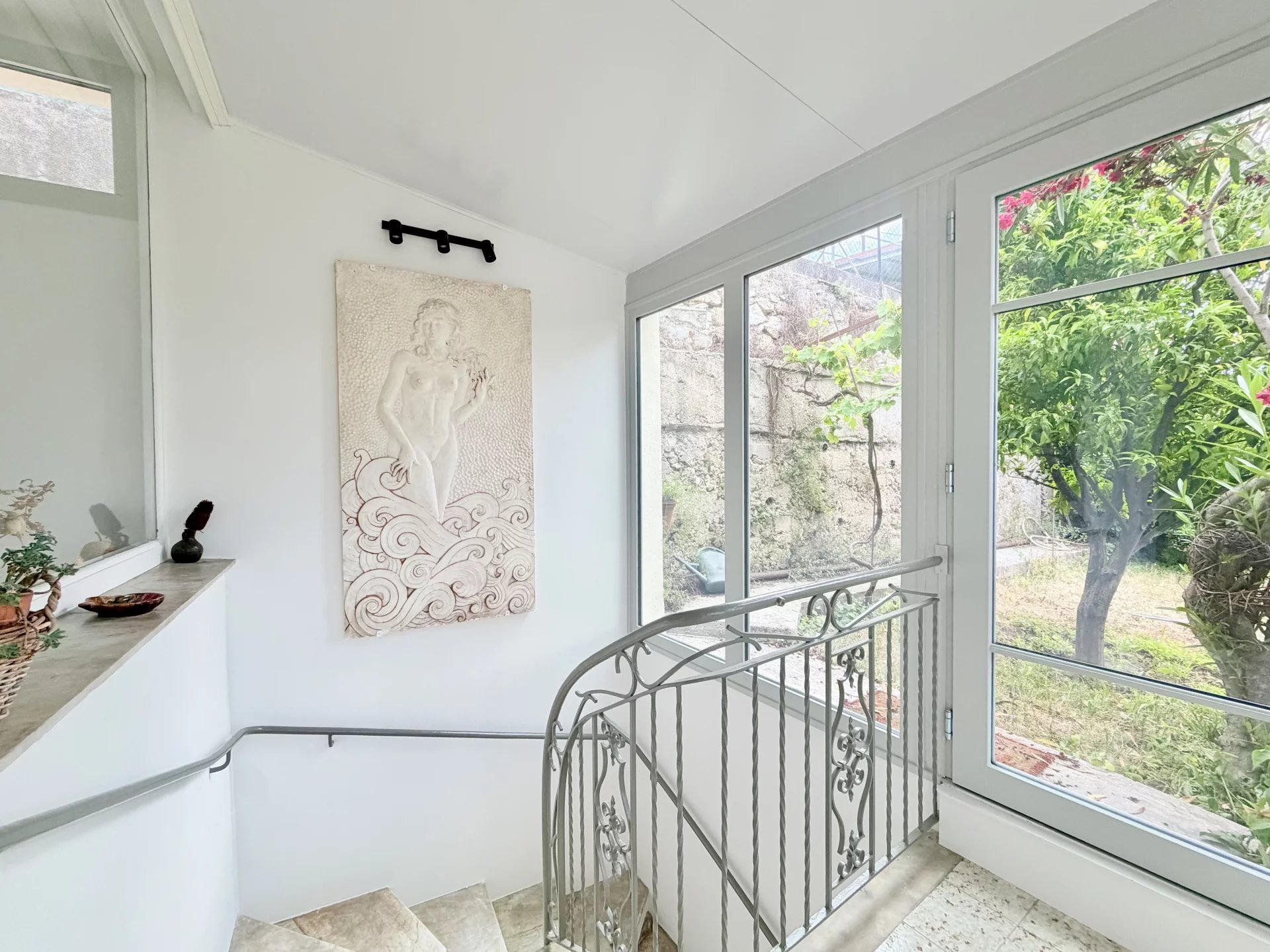 🏡 NICE BON VOYAGE – Fully Renovated Detached House of Approx. 102 sqm with Two Apartments, Terraces, Garden and Small Garage in a Private Estate