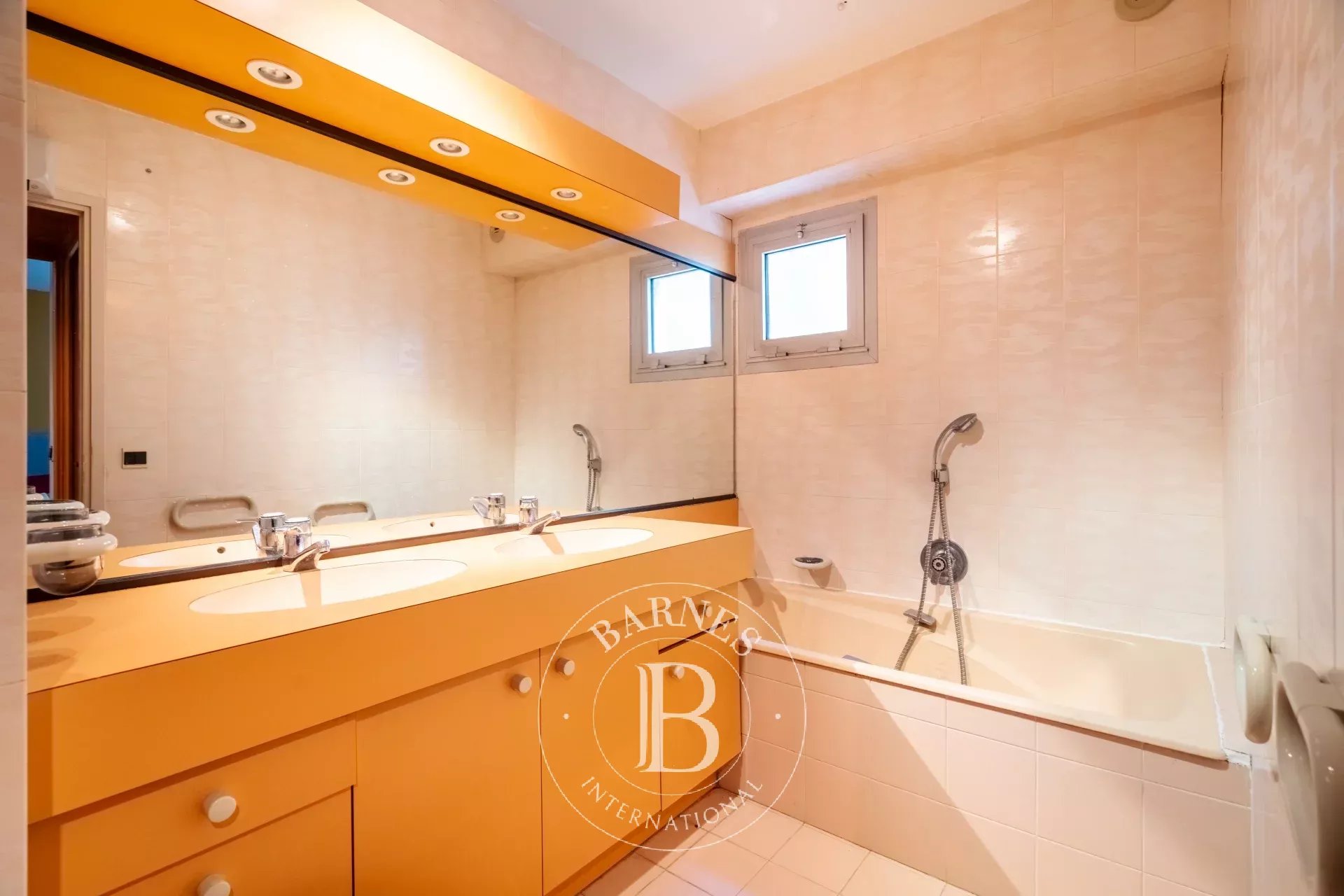 Daire Marseille 8ème - picture 14