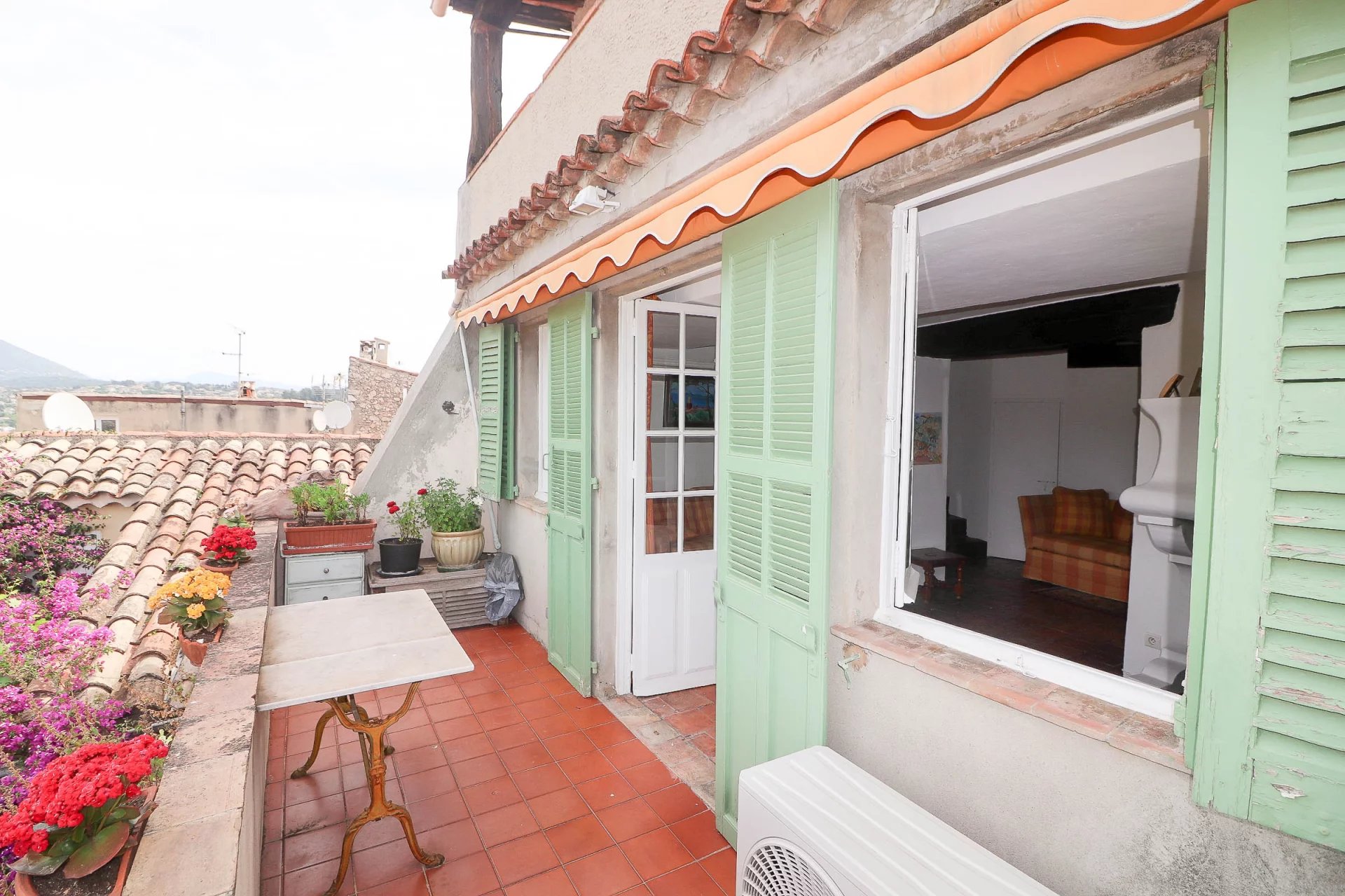 Sale Apartment Saint-Paul-de-Vence