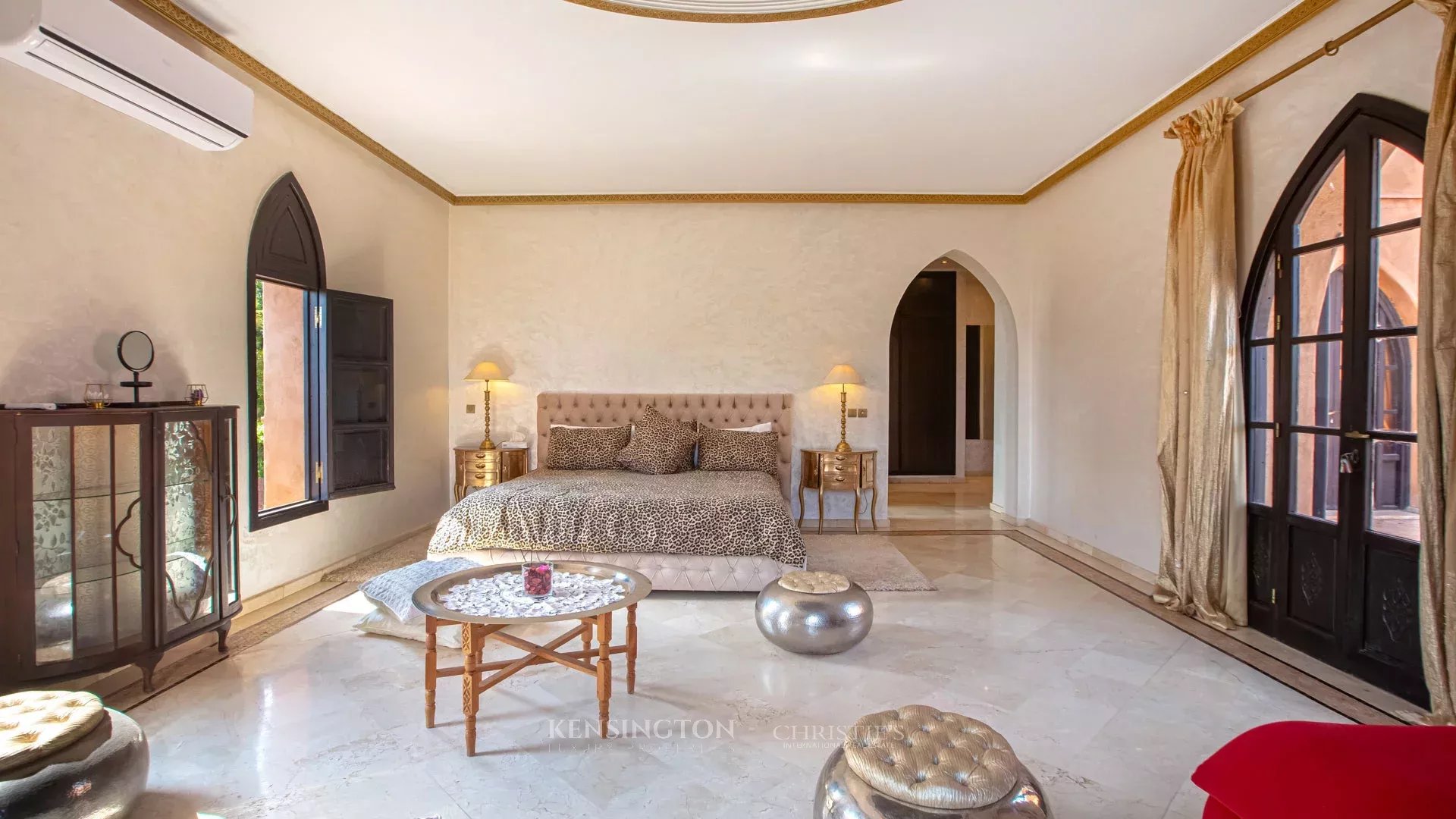 5 Bedroom Villa/Townhouse's Image 17