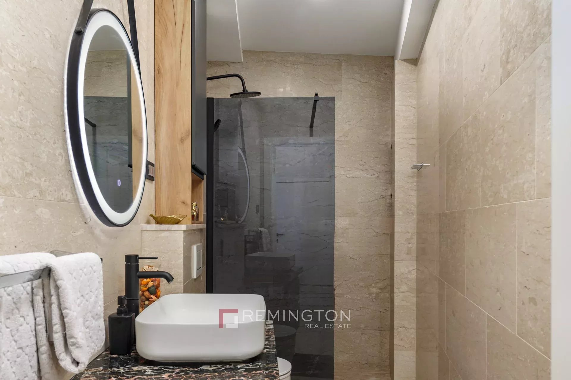 2 Bedroom Apartment/Flat's Image 8