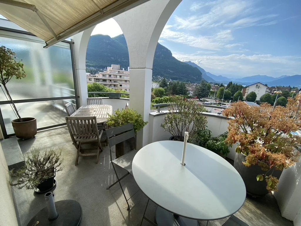 Vaste appartement 2 pièces à vendre à Annecy le Vieux