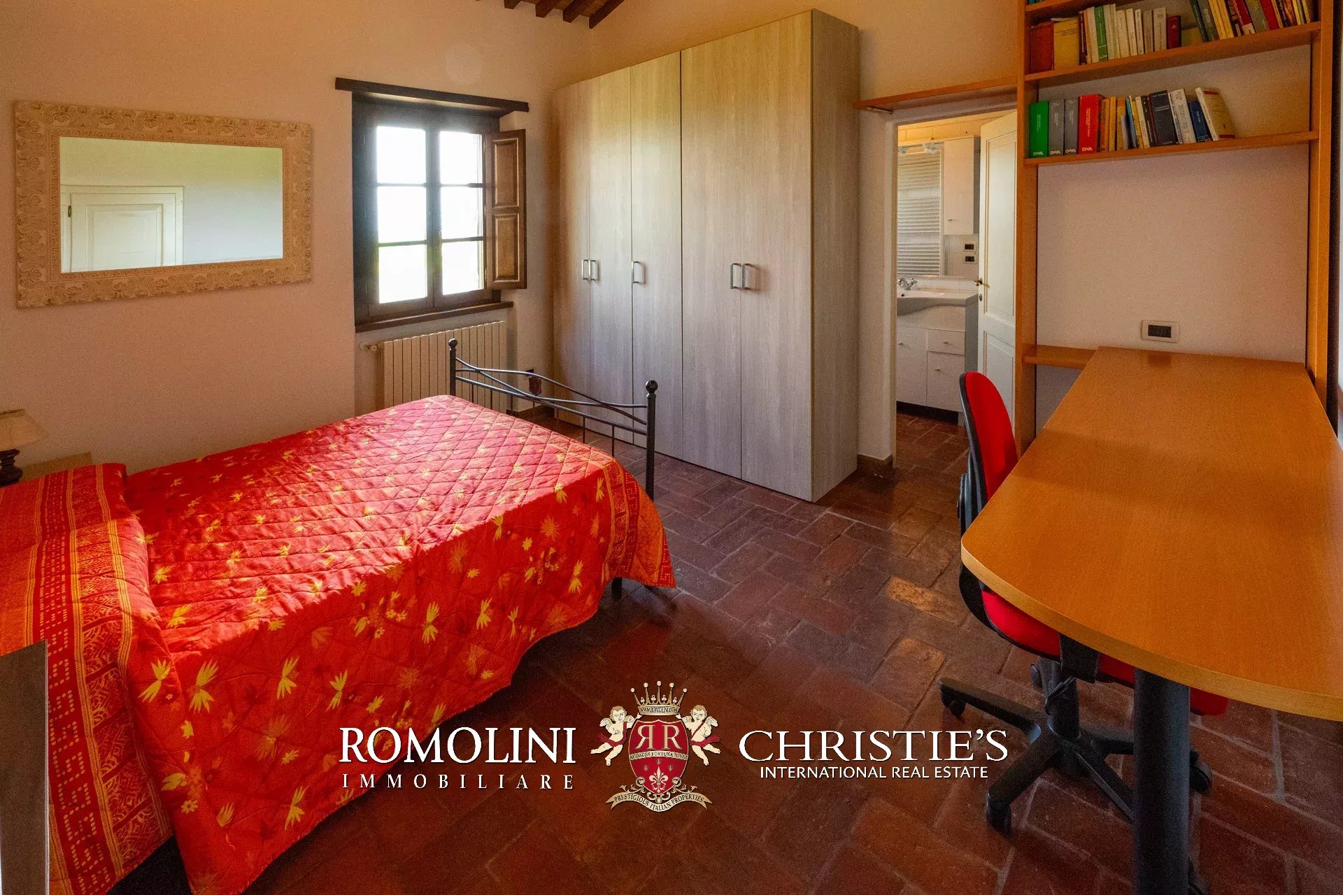 5 Bedroom Villa/Townhouse's Image 40