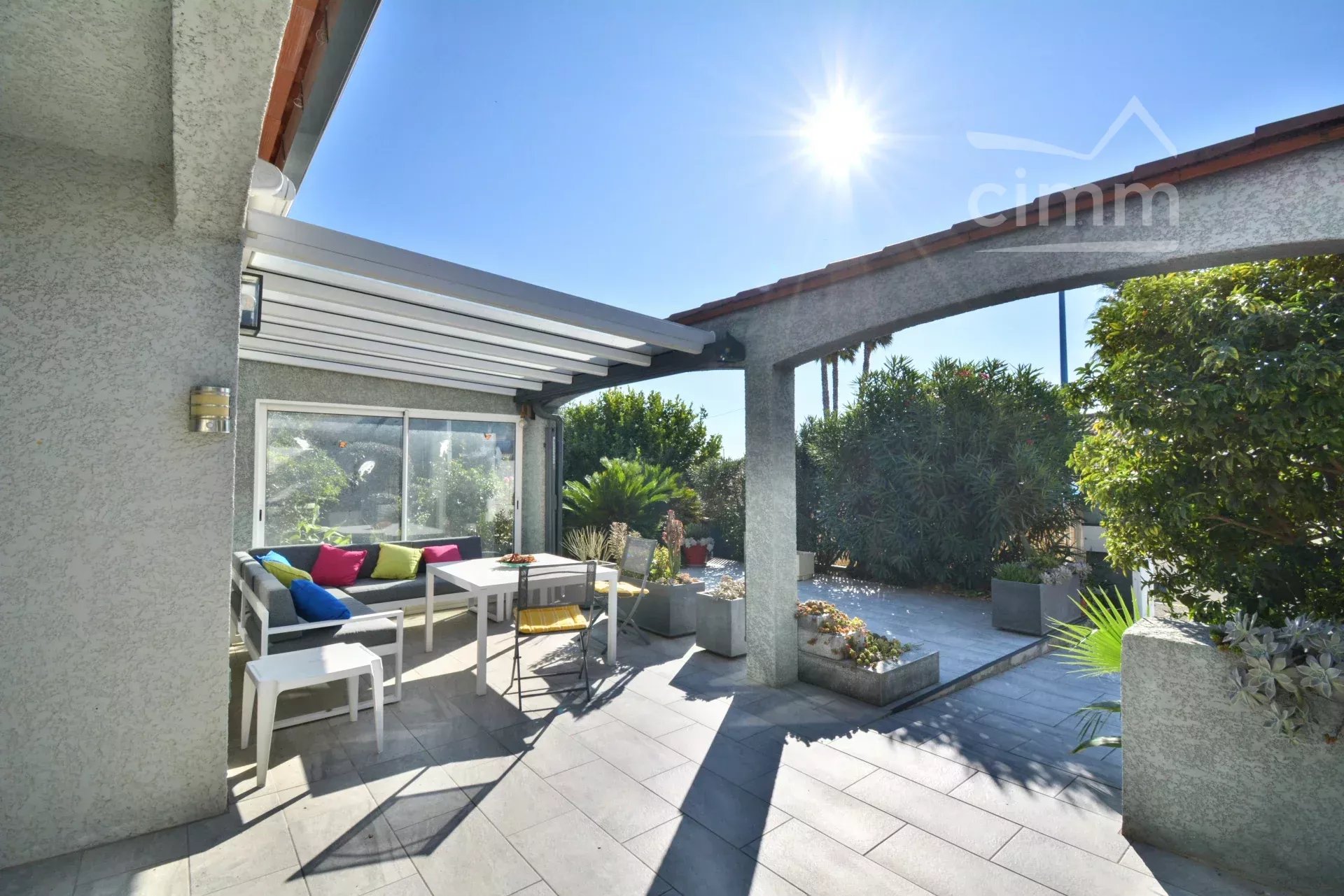 Agence immobilière de 