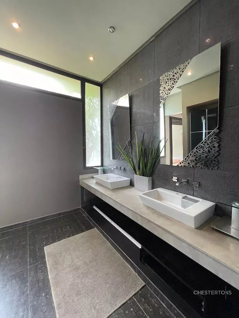  Image of Villa - 6 Bedrooms for Sale in Marrakech-Ménara-Marrakech-Morocco, Image 34