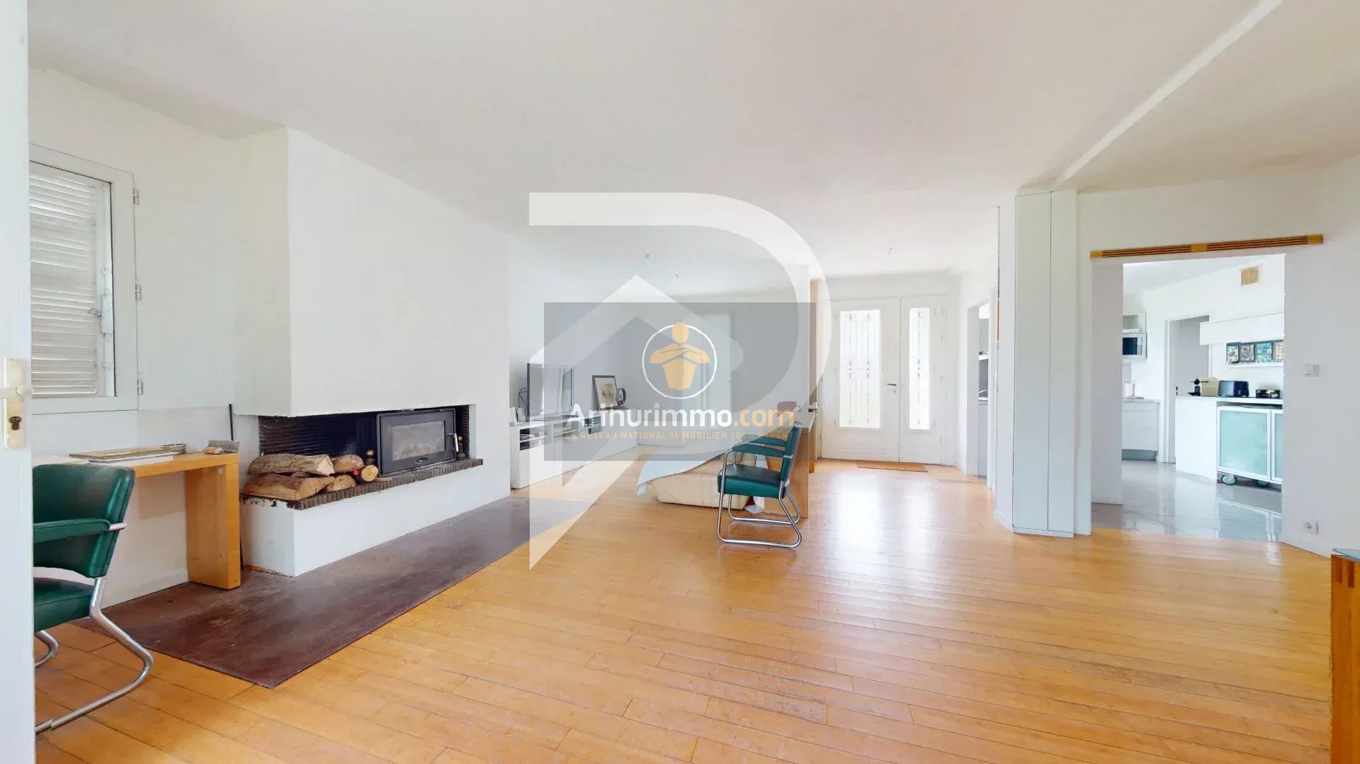 Maison Verneuil Sur Seine 7 pièce(s) 155 m2, 5 chambres, jardin
