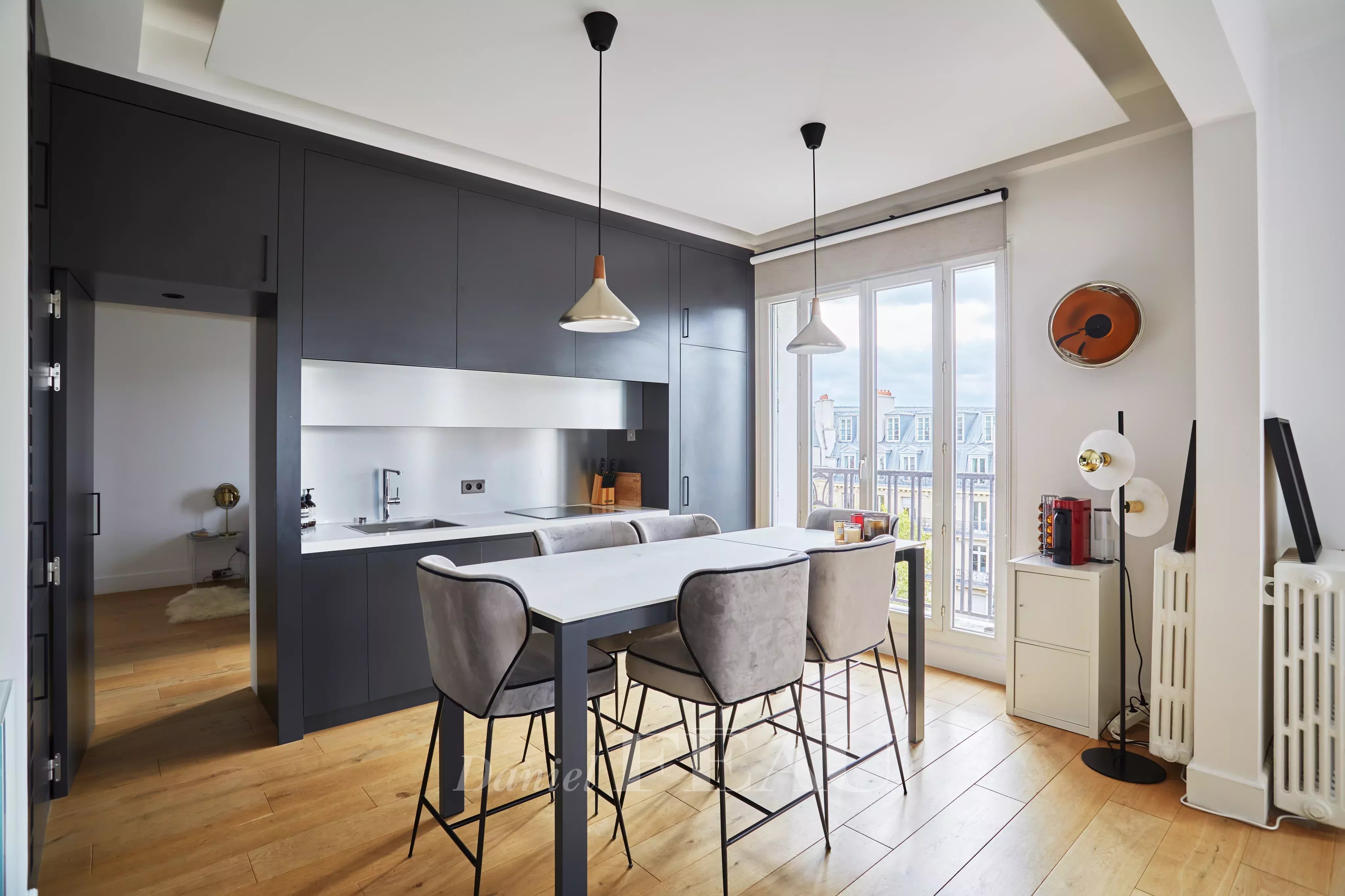 Sale Apartment Paris 9th