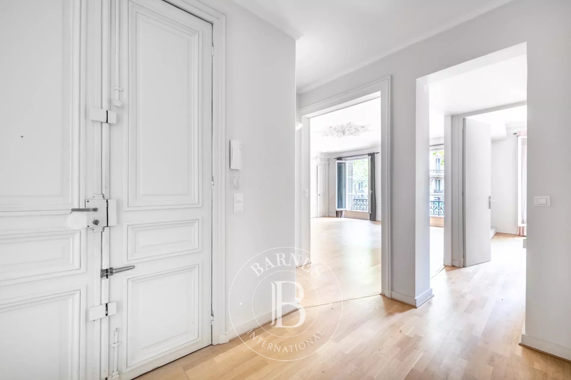 Daire Paris 8ème - picture 5