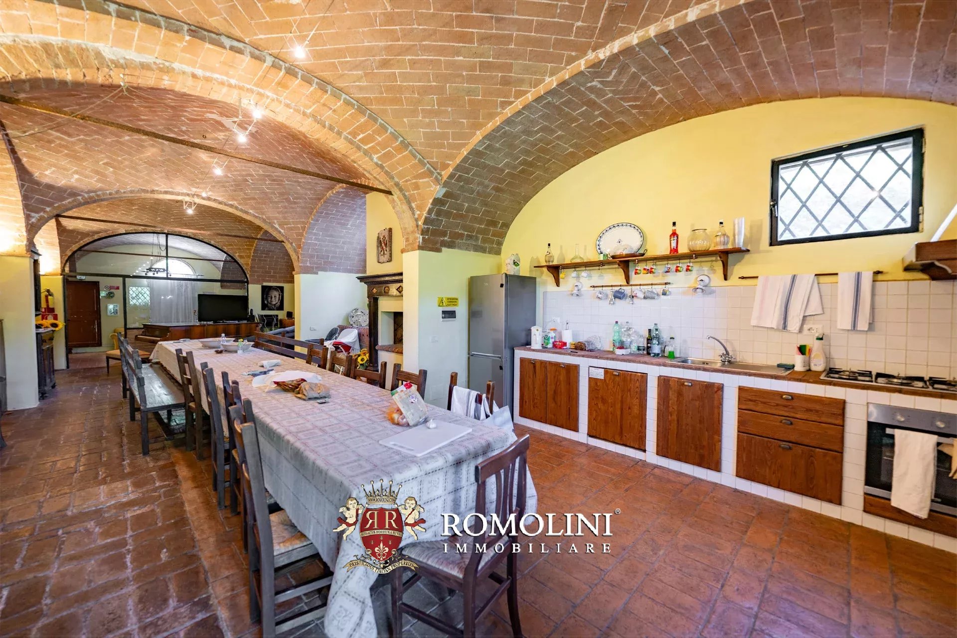 11 Bedroom Villa/Townhouse's Image 23