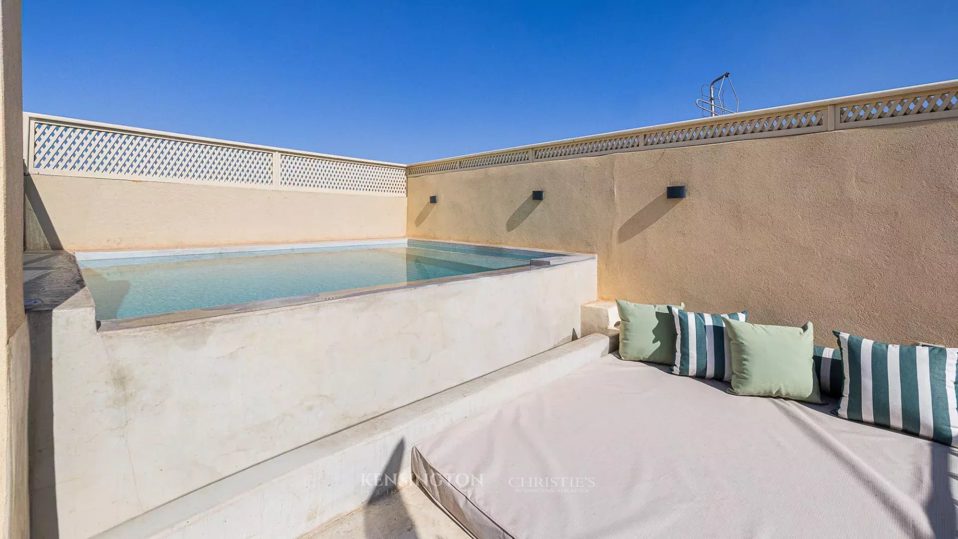 5 Bedroom Villa/Townhouse's Image 19