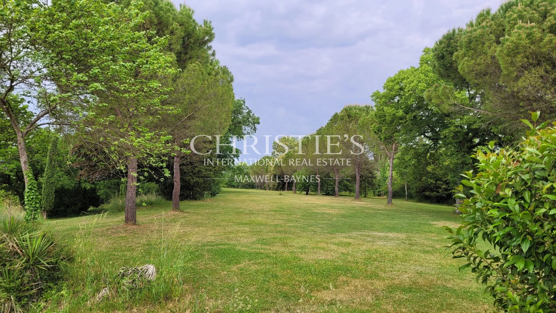 3 Bedroom Chateau's Image 18