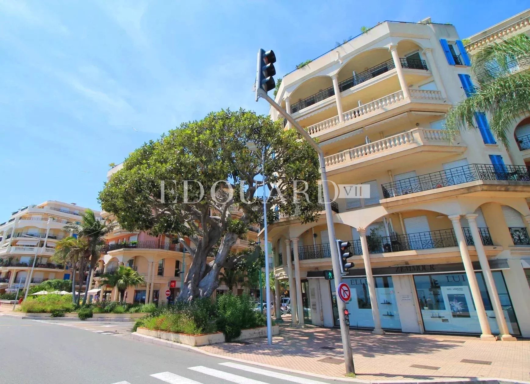 Local commercial à louer, Menton