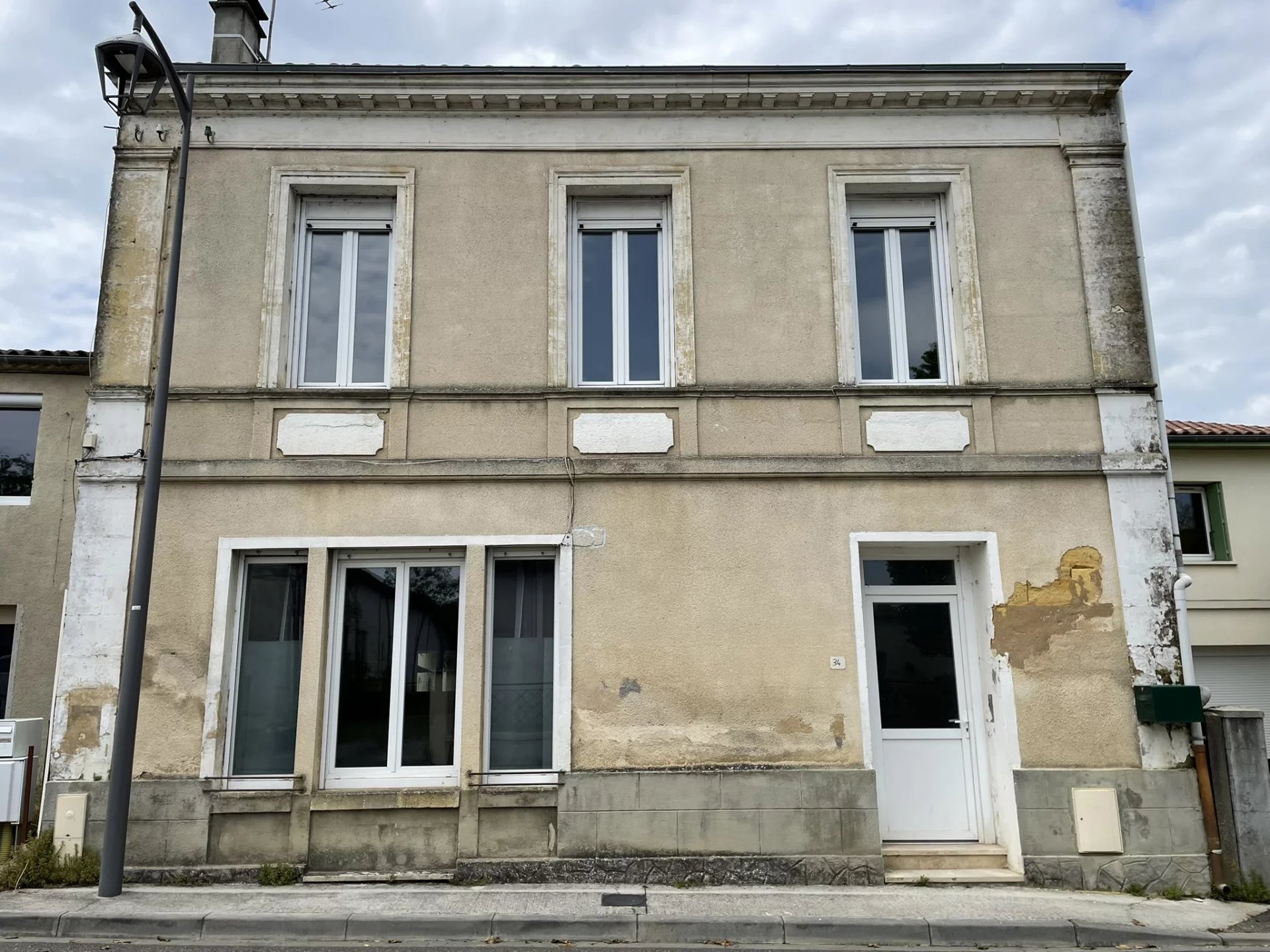 Maison Mitoyenne de type 3 de 117 m² env. sur 400 m2 env. de jardin