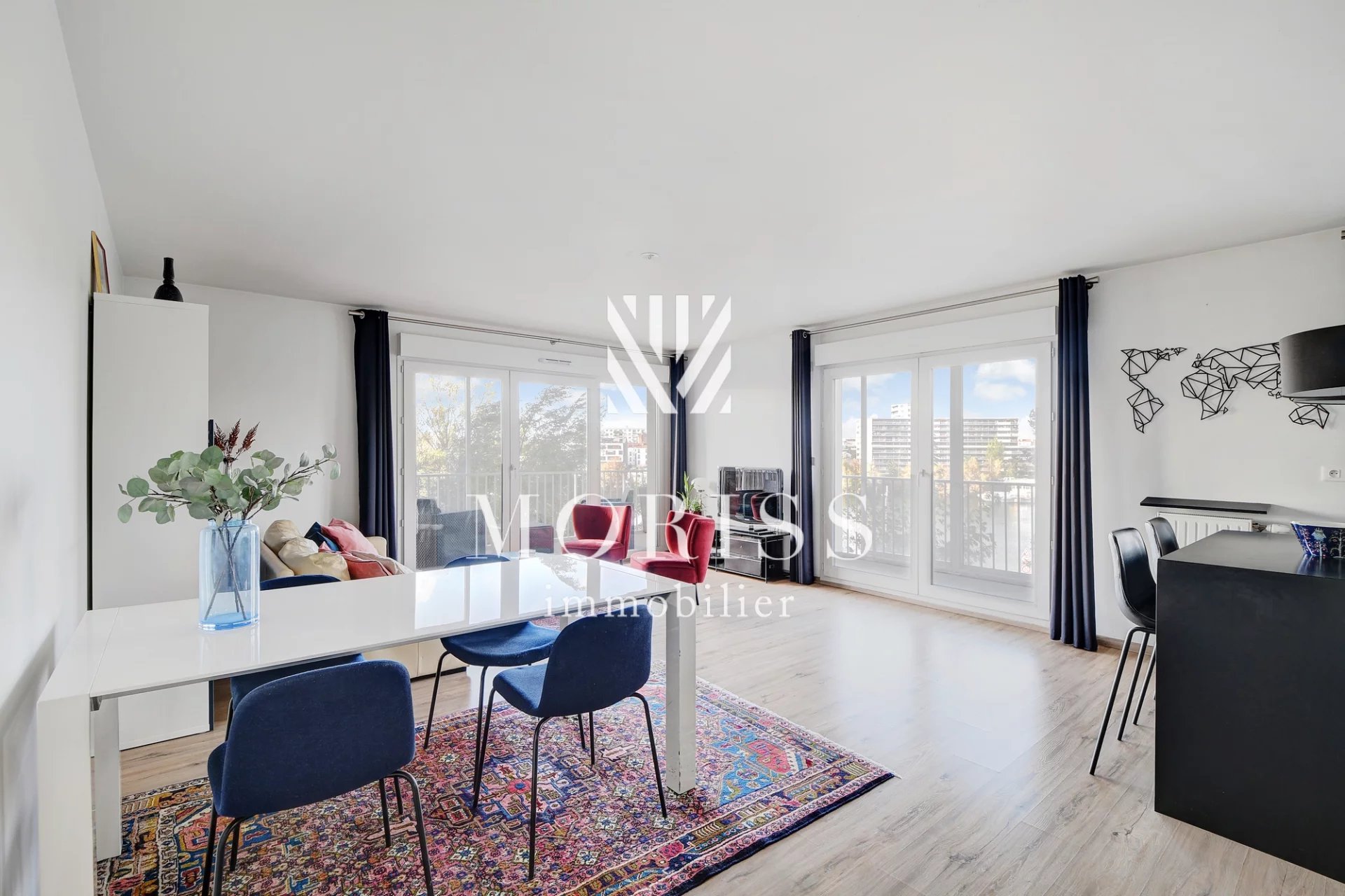 Clichy - Magnifique appartement familial de 87 M2 + 40 M2 de ter - Image Array