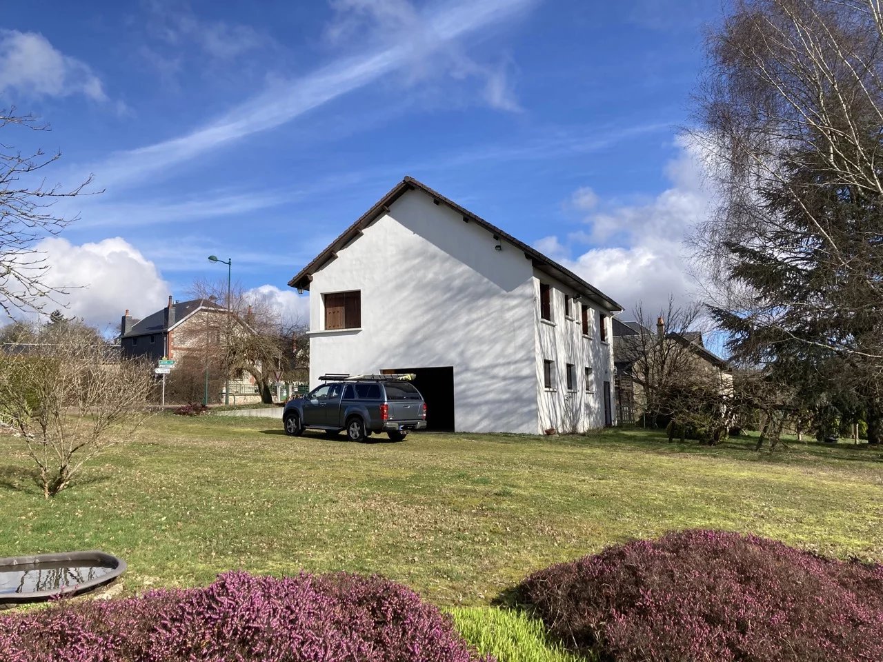 Maison individuelle à vendre avec belle vue à Arleuf