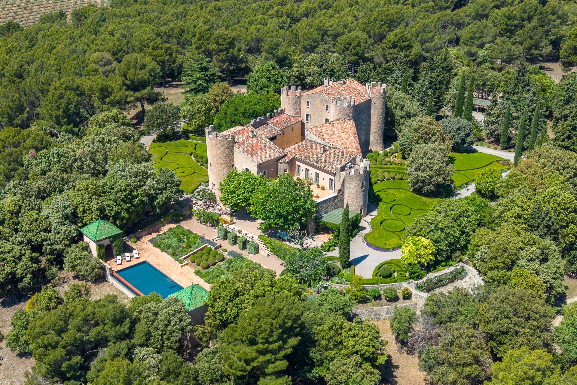 Remarkable castle