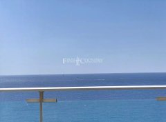 Sea view beautifully renovated apartment for sale in Cannes — photo 6 of 7