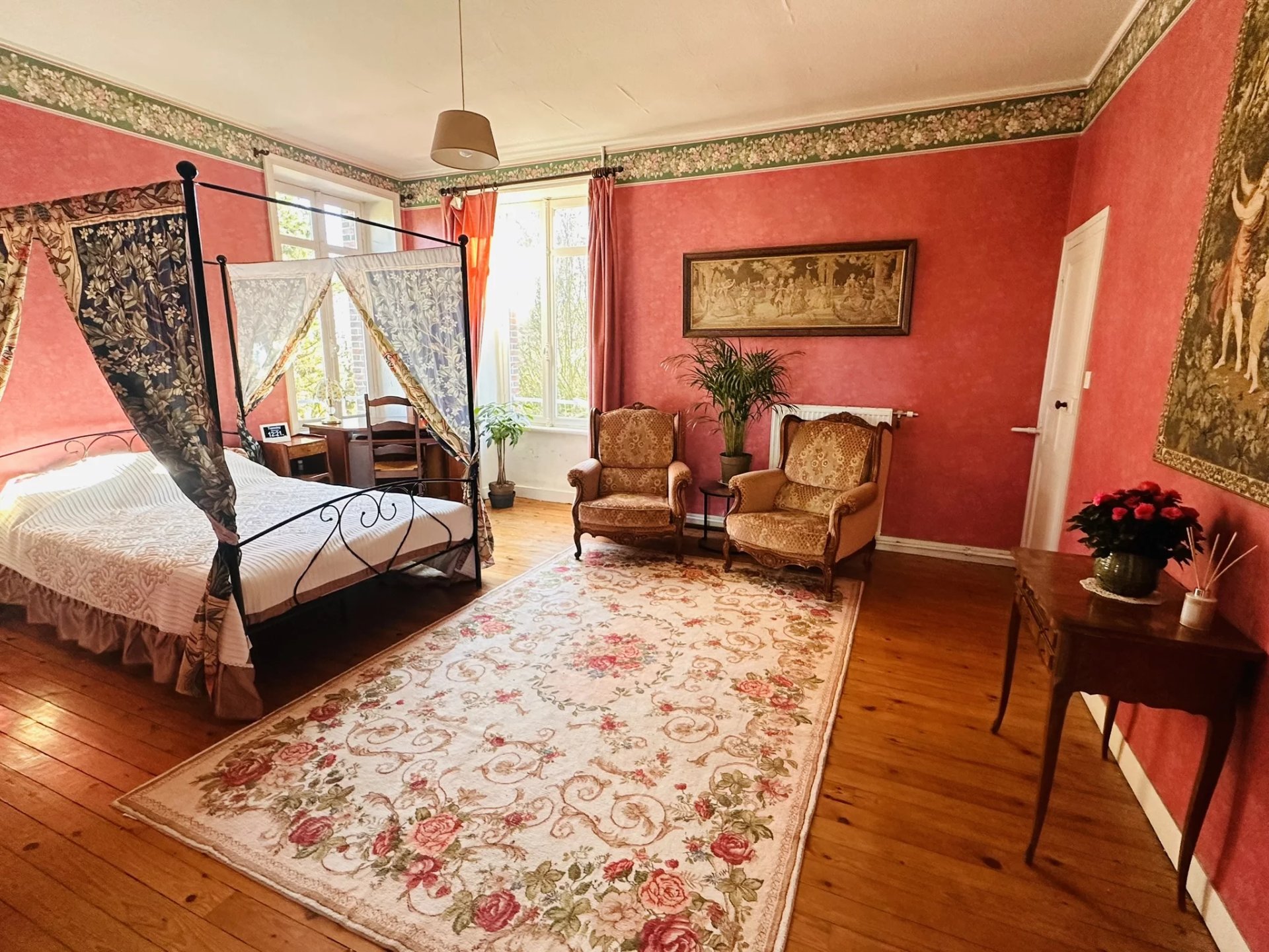 7 Bedroom Villa/Townhouse's Image 18