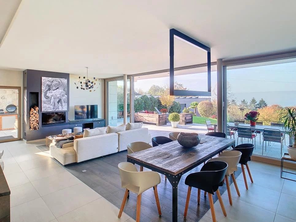 Villa d'architecte en bordure du Golf Resort.