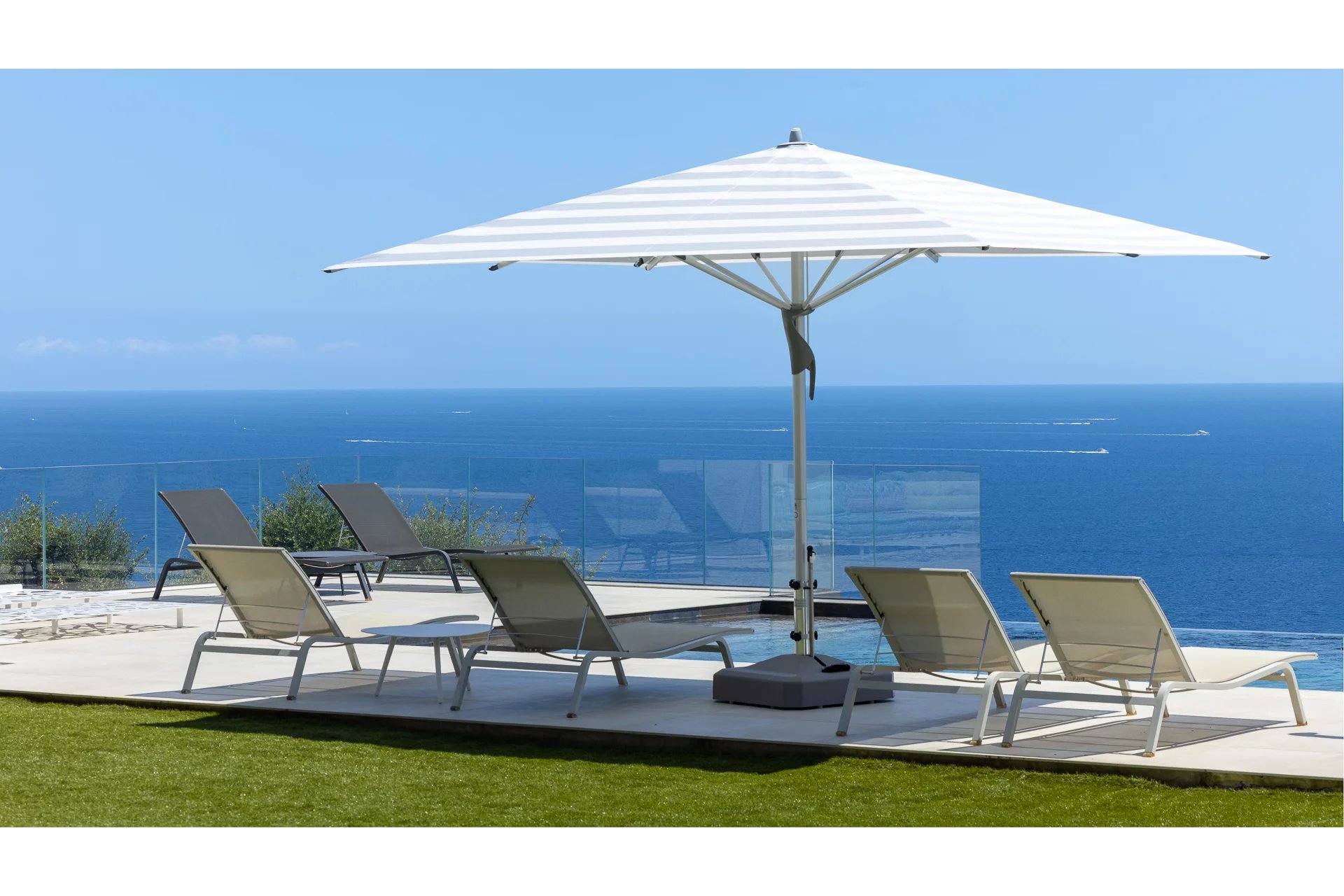 Villa Contemporaine de Prestige avec Vue Mer Panoramique