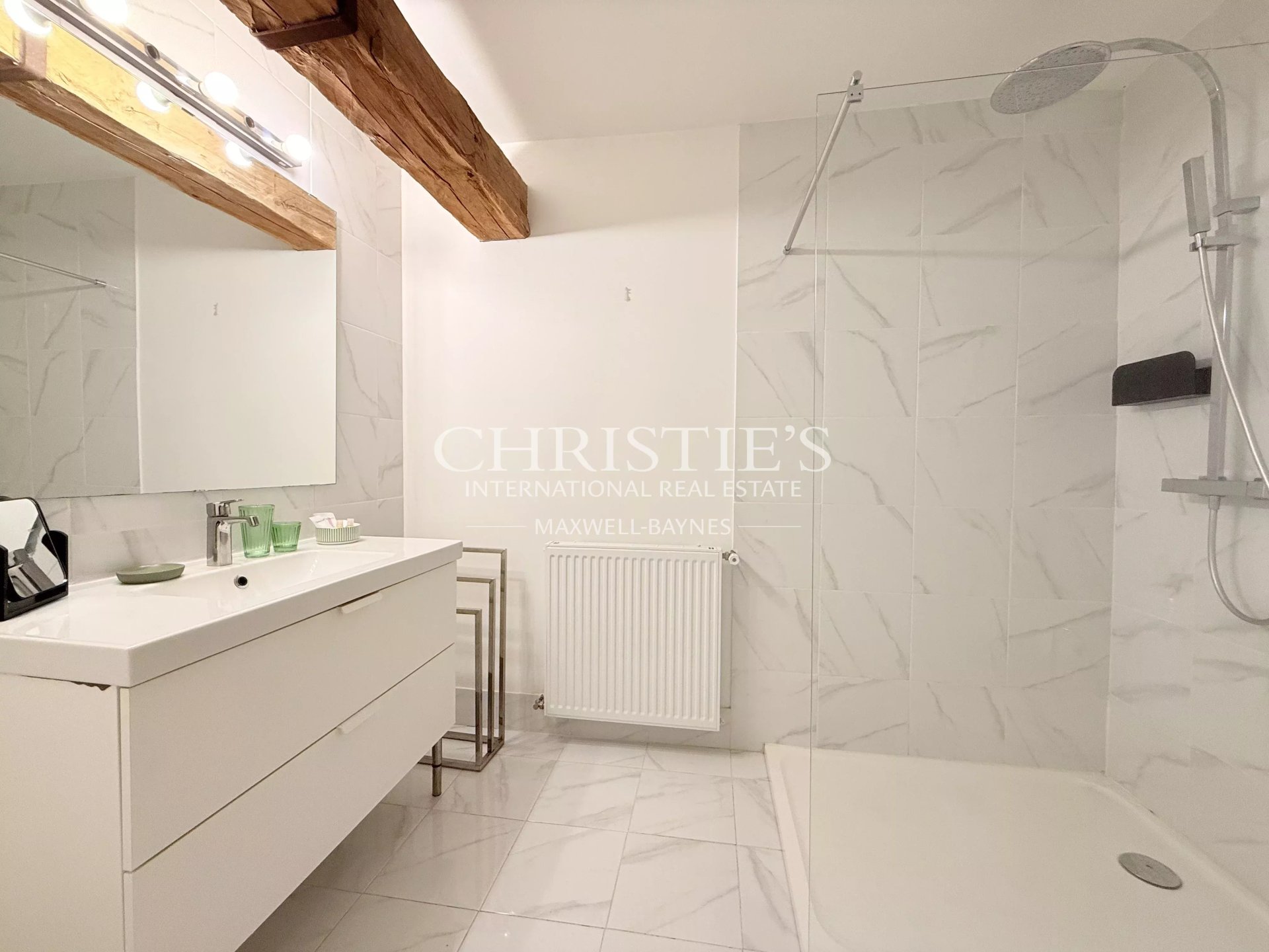 9 Bedroom Villa/Townhouse's Image 12