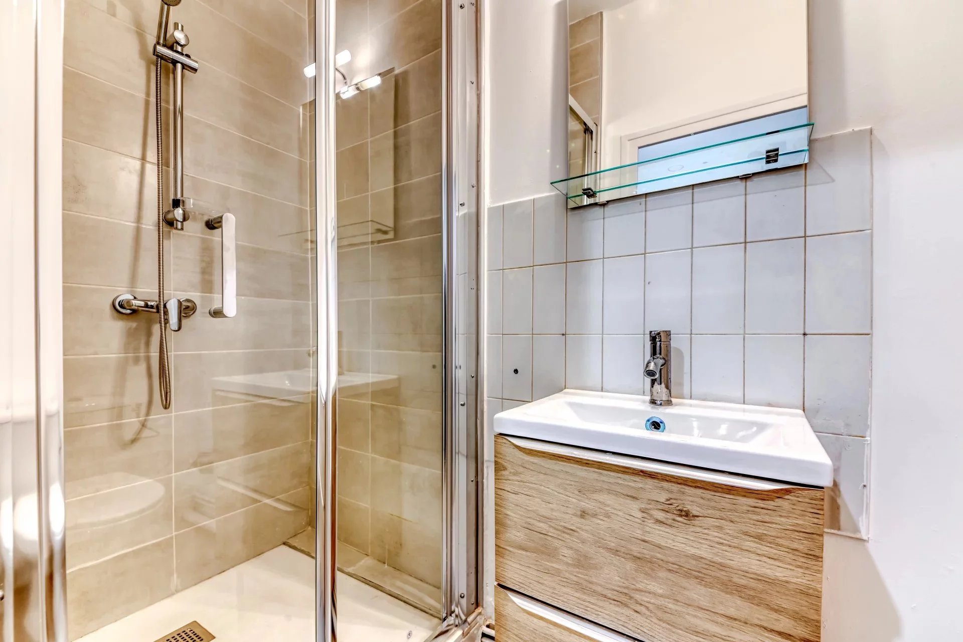 524980 Location Lyon 1er