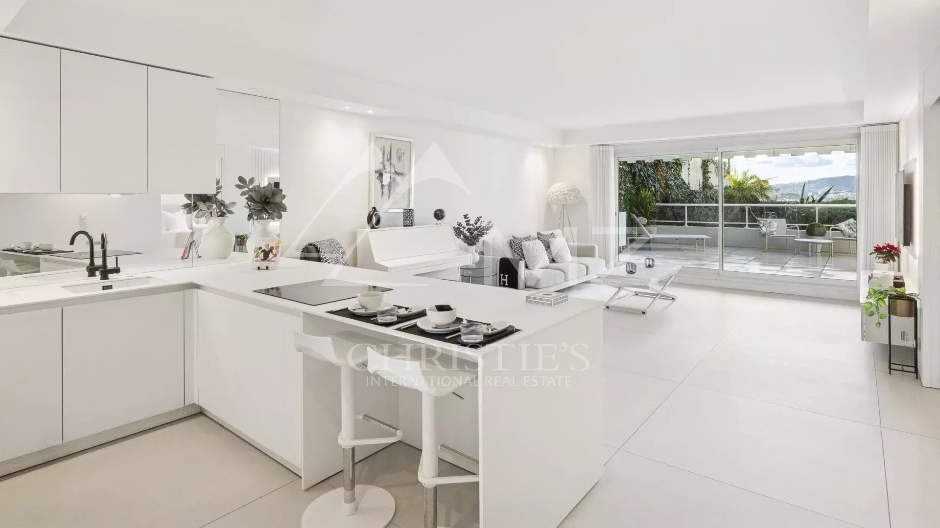 2 Bedroom Apartment/Flat's Image 3