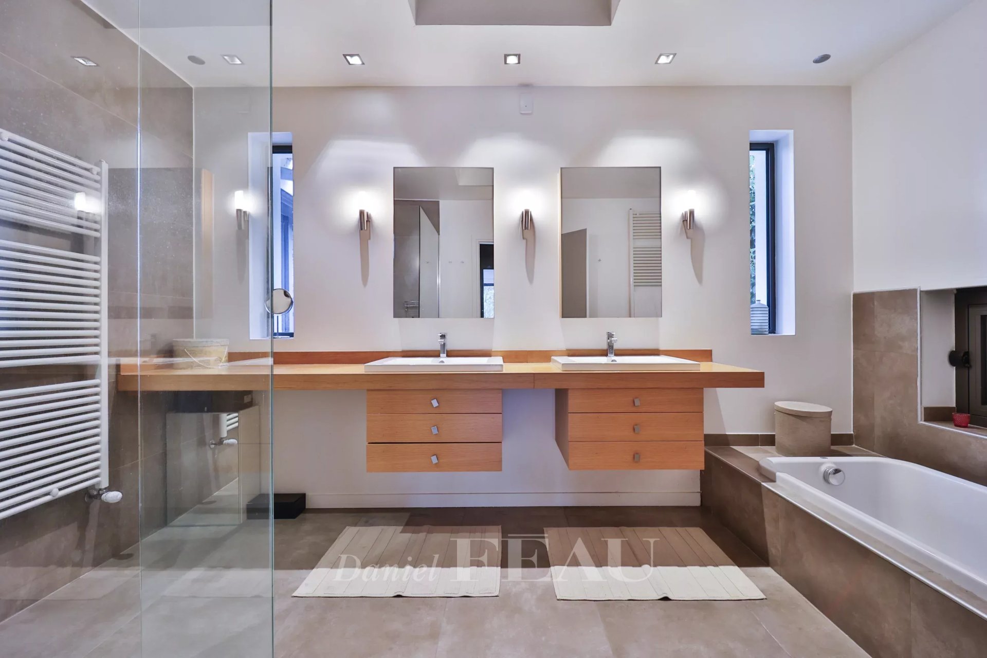 5 Bedroom Villa/Townhouse's Image 10