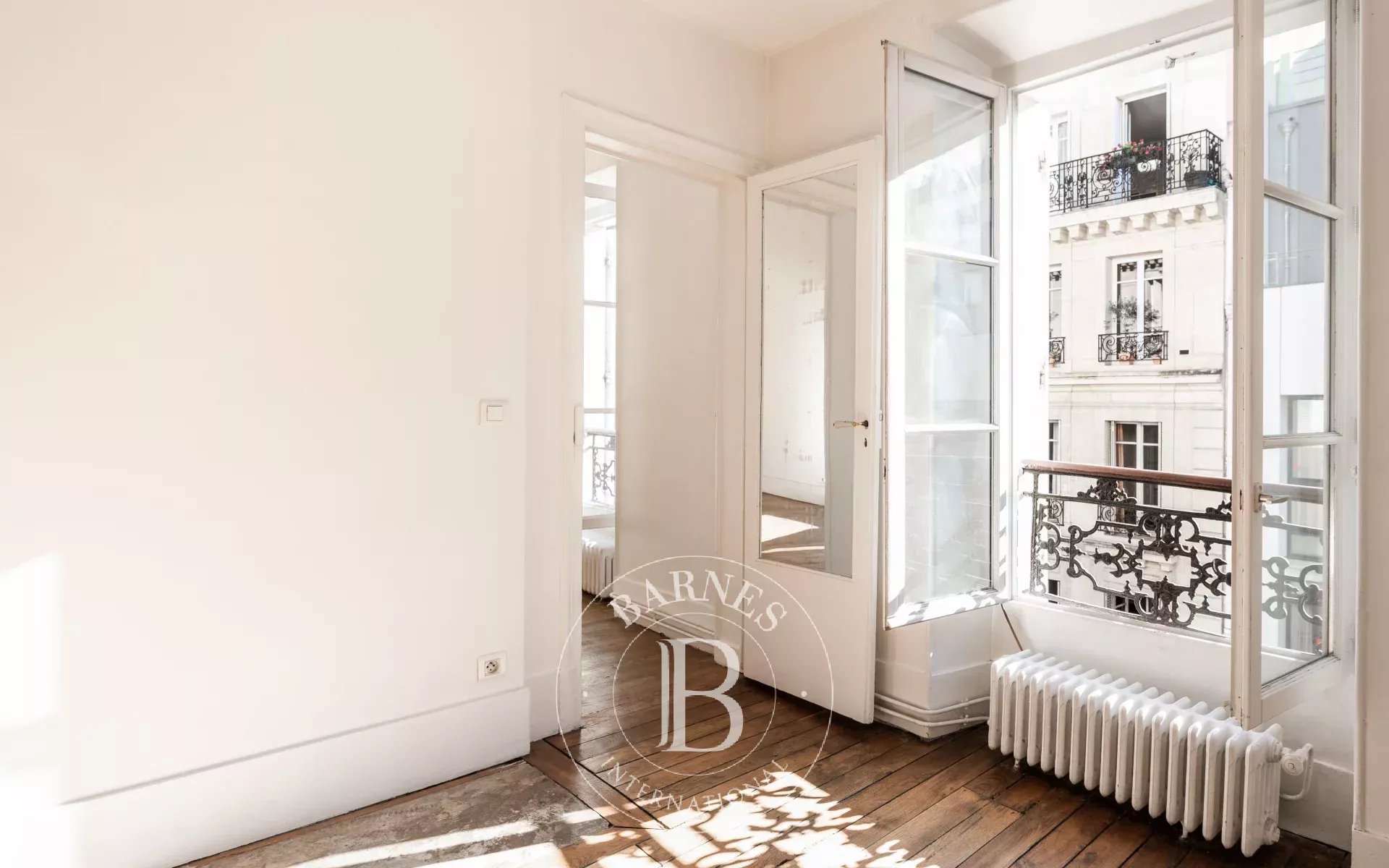 Daire Paris 9ème - picture 5