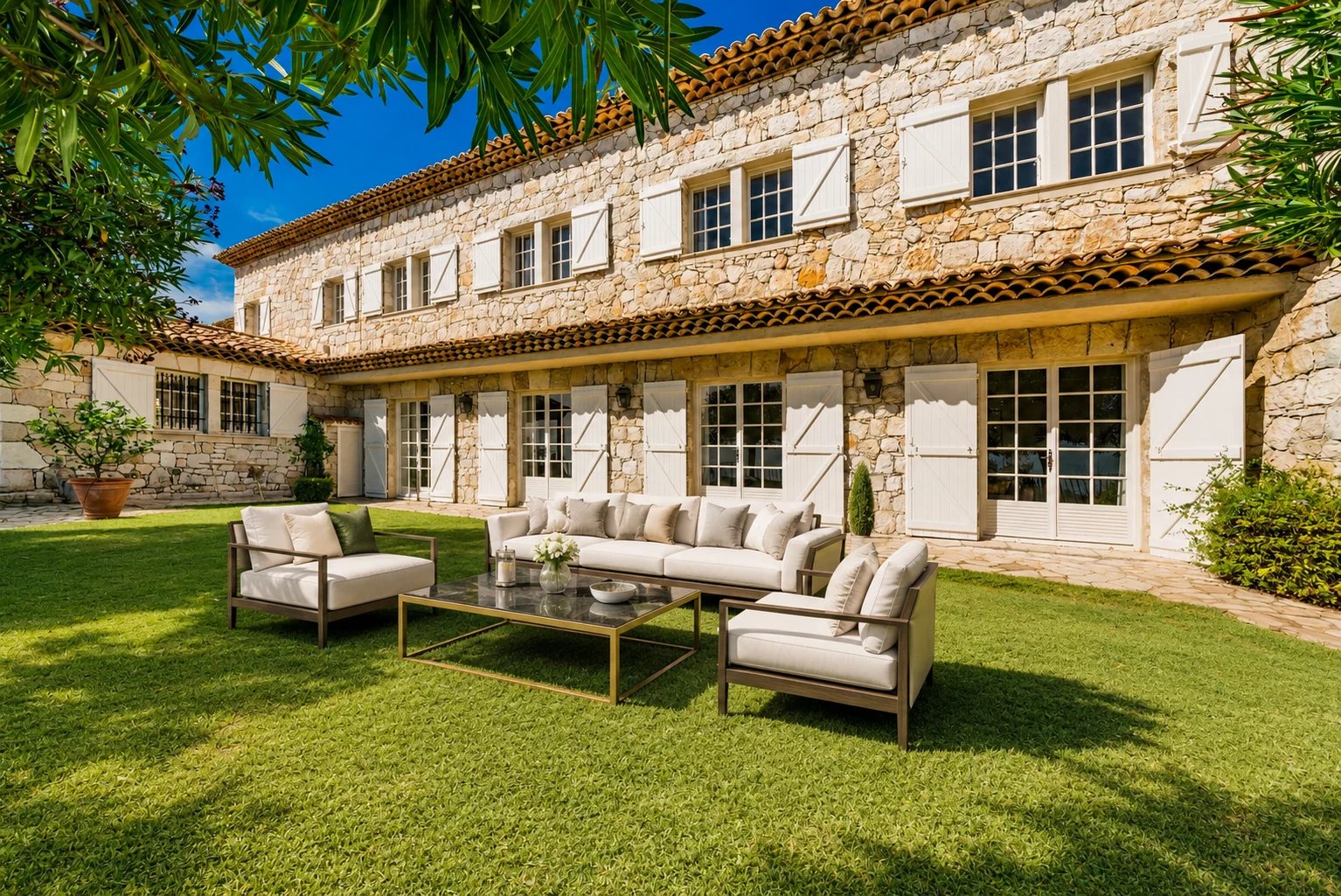 Image of Villa - 6 Bedrooms for Sale in Alpes-Maritimes-Vence-France, Image 4