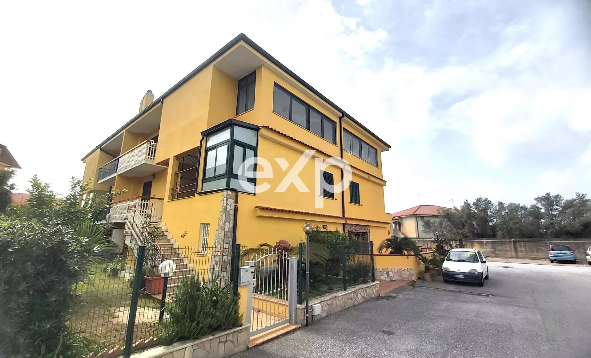 Via Africa, 40 - 88046 - Catanzaro - Lamezia Terme