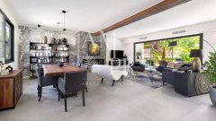 Elegant Contemporary Townhouse - Tropical inspiration — photo 4 of 7
