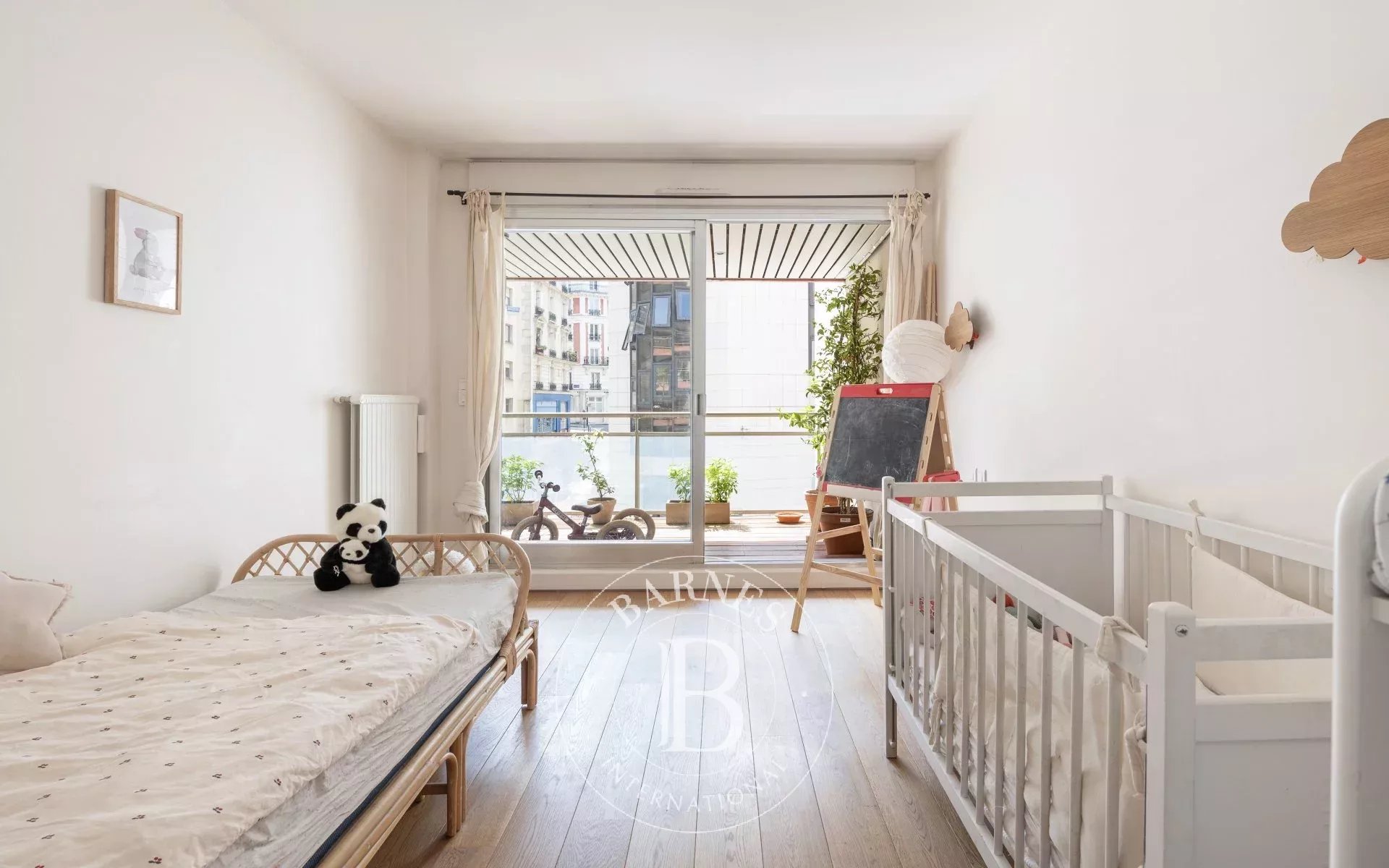 Daire Paris 18ème - picture 13