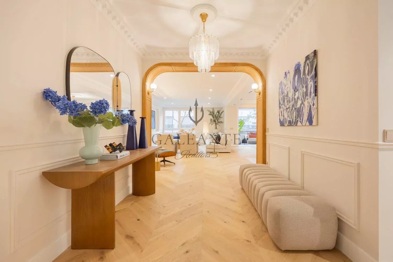 Light-filled Residence with Terrasse in Ayala - Image 2