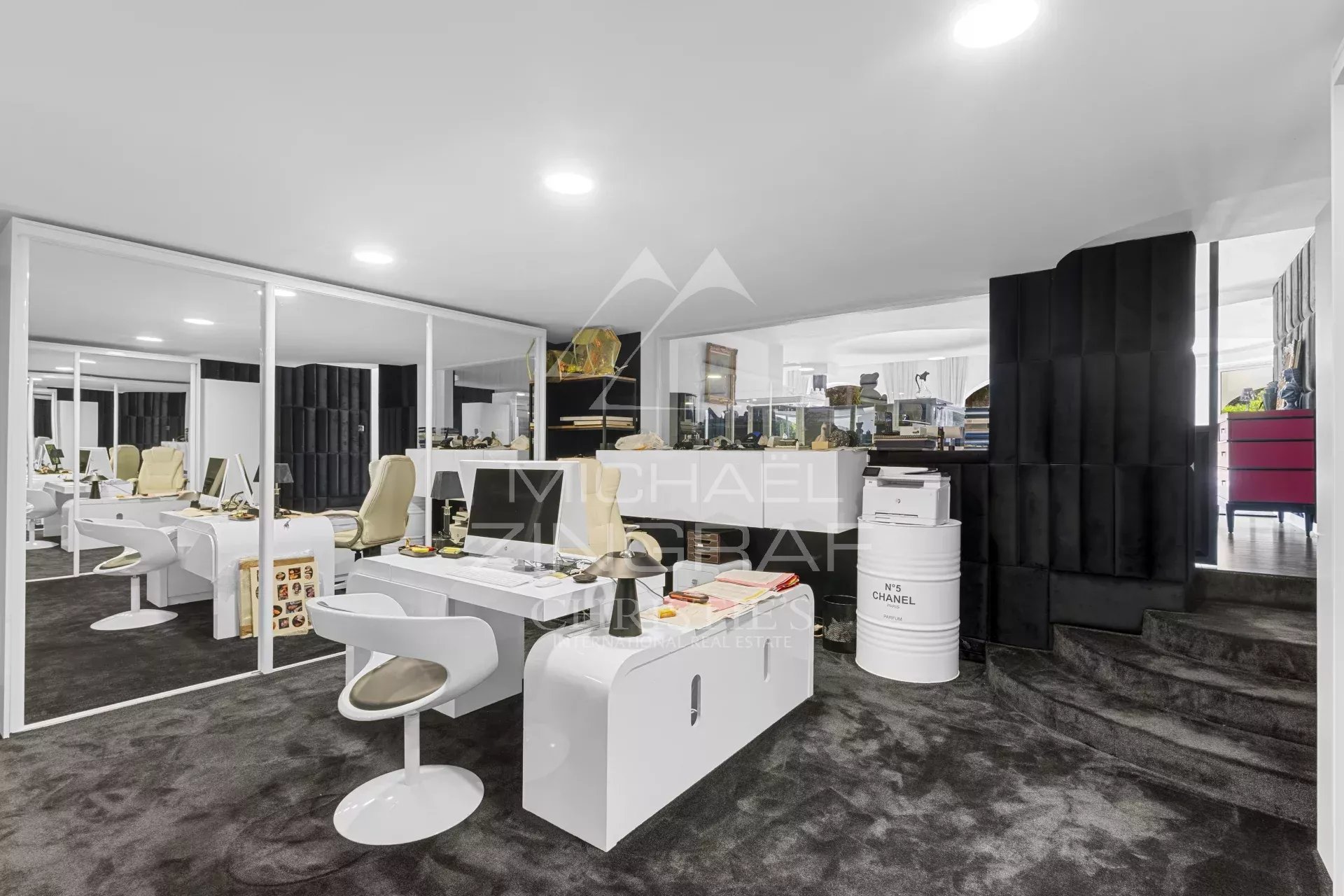 6 Bedroom Villa/Townhouse's Image 7