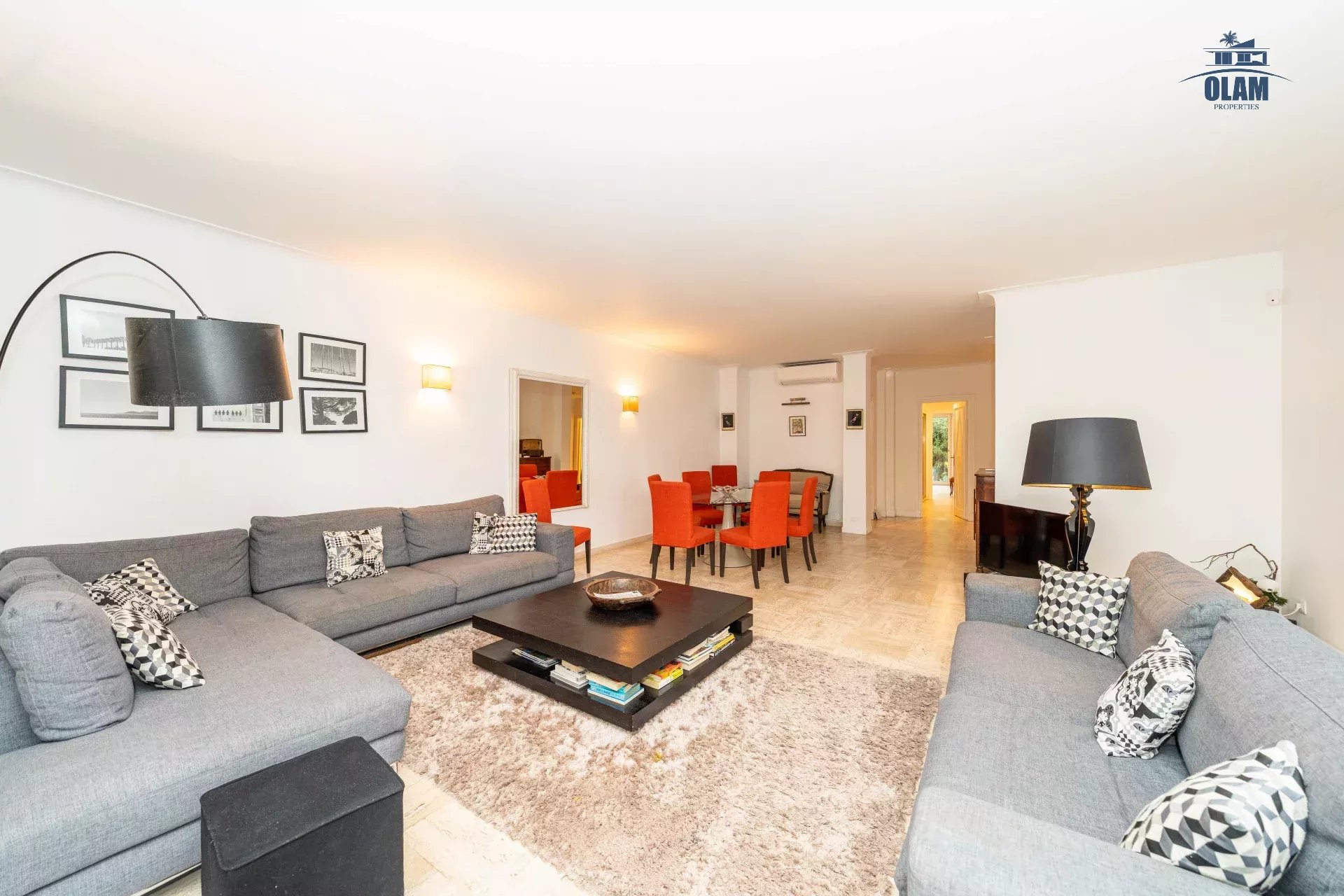 Agence immobilière de 